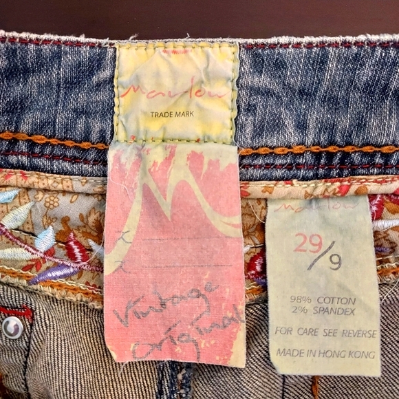Marlow Vintage Originals: Embroidered Jeans: Made in Hong Kong. - Picture 14 of 16